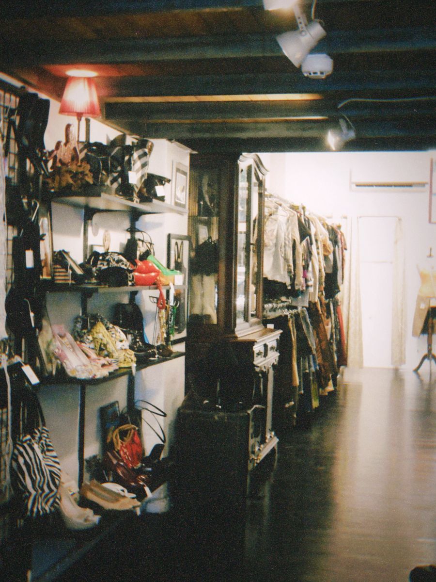 ごりまる Vintage Collection 店内